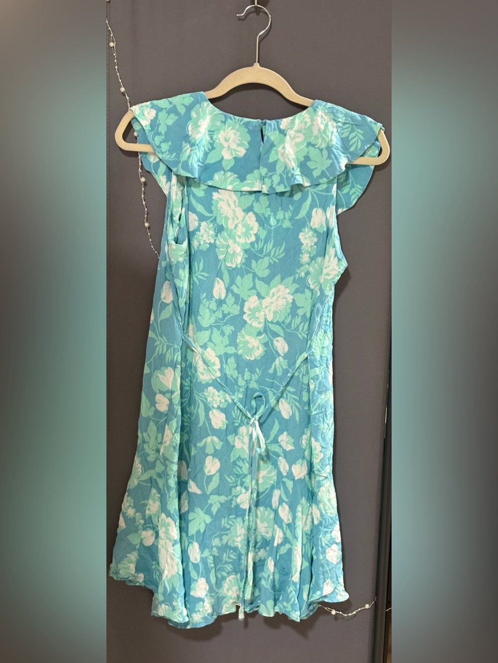 Calvin Klein Floral Challis Ruffle Hem
Dress Blue , 100% Rayon - Size 8 - Picture 15 of 17